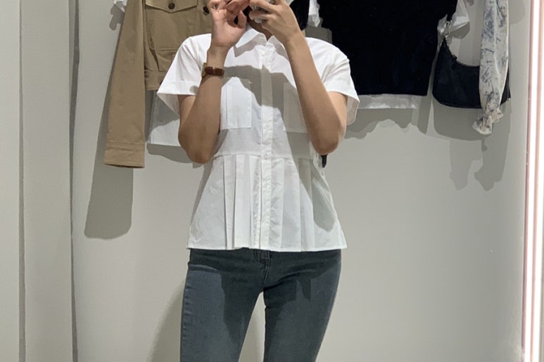 옷이예쁘다 이미지