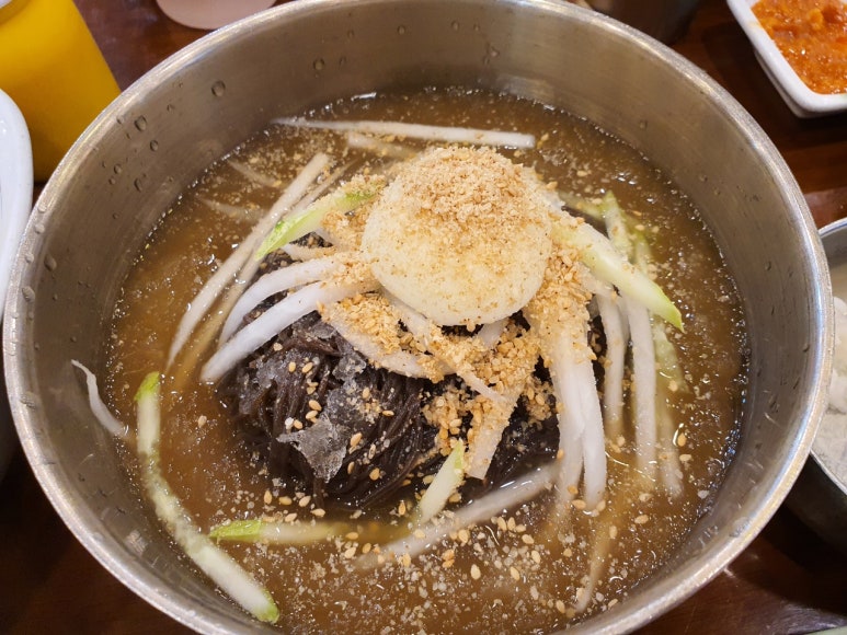 꽃우물냉면 이미지