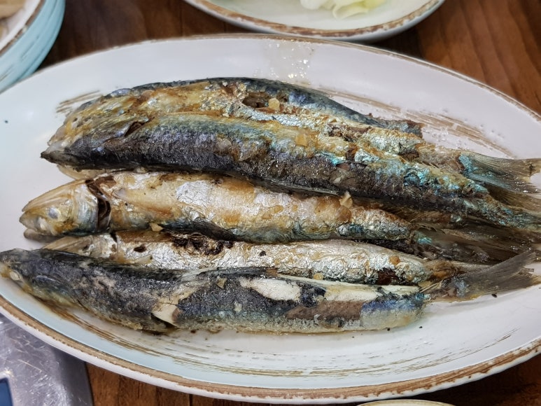 거제멸치쌈밥 이미지