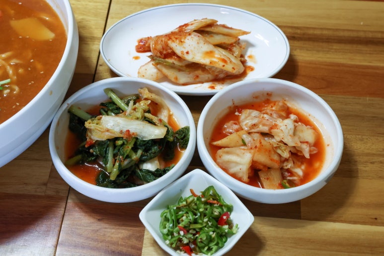 비오네손칼국수 이미지