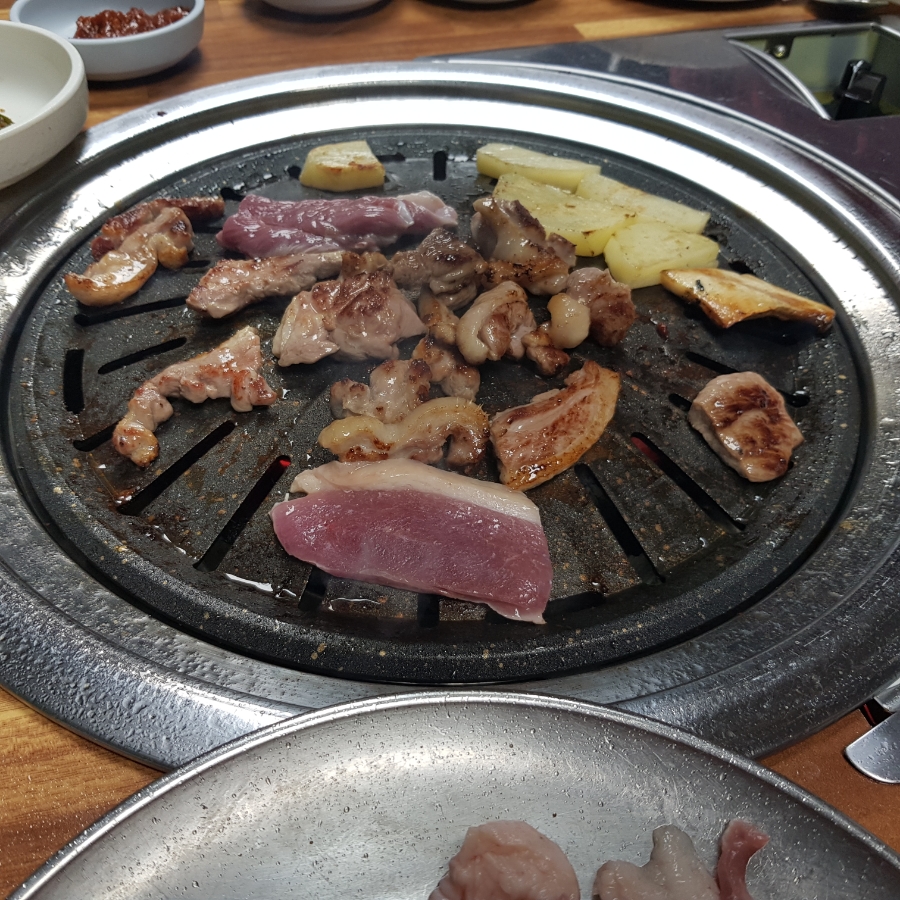 함지박오리숯불구이 이미지
