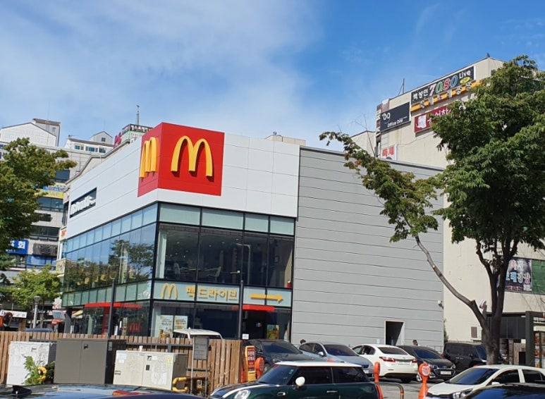 한국맥도날드안산고잔DT점 이미지