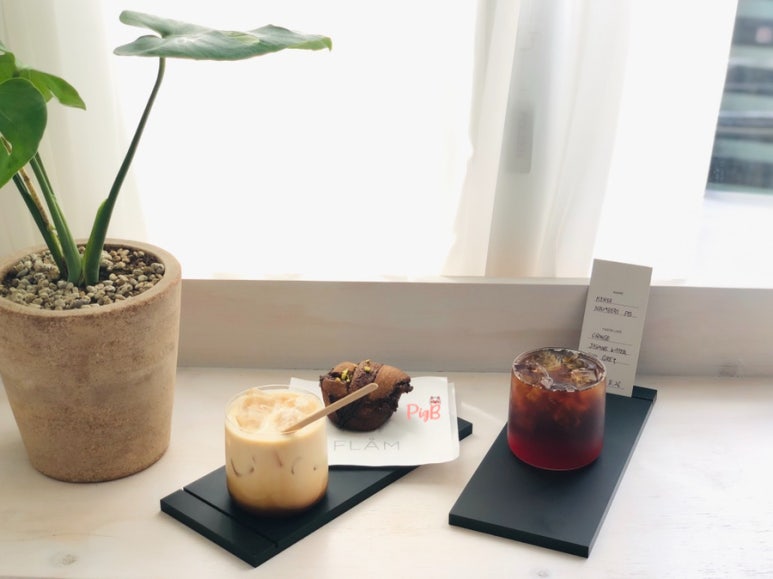카페플롬 이미지