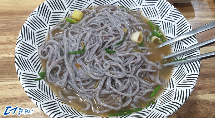 매화칼국수 이미지