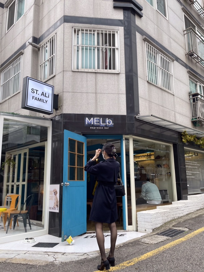 멜브커피 이미지
