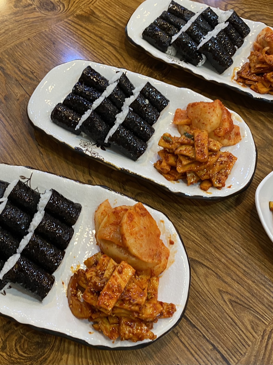 충무김밥손칼국수 이미지