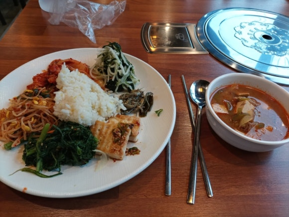 통나무집가정식뷔페 이미지