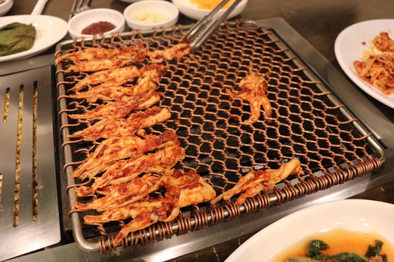 성안참숯닭발 이미지
