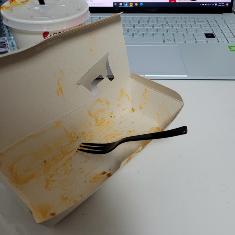 맘스터치대구현풍점 이미지