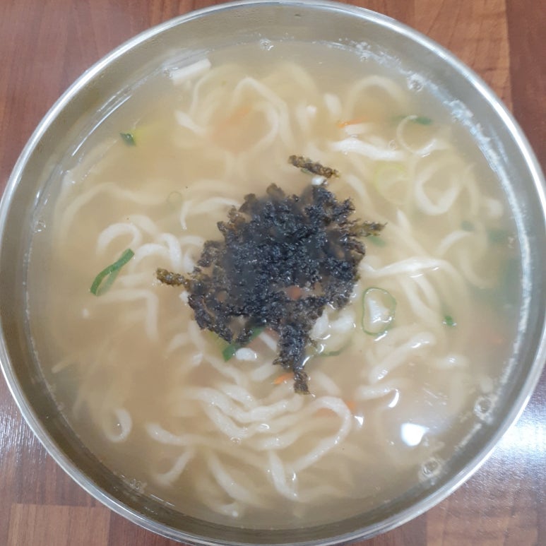 매콤이순진이손수제비 이미지