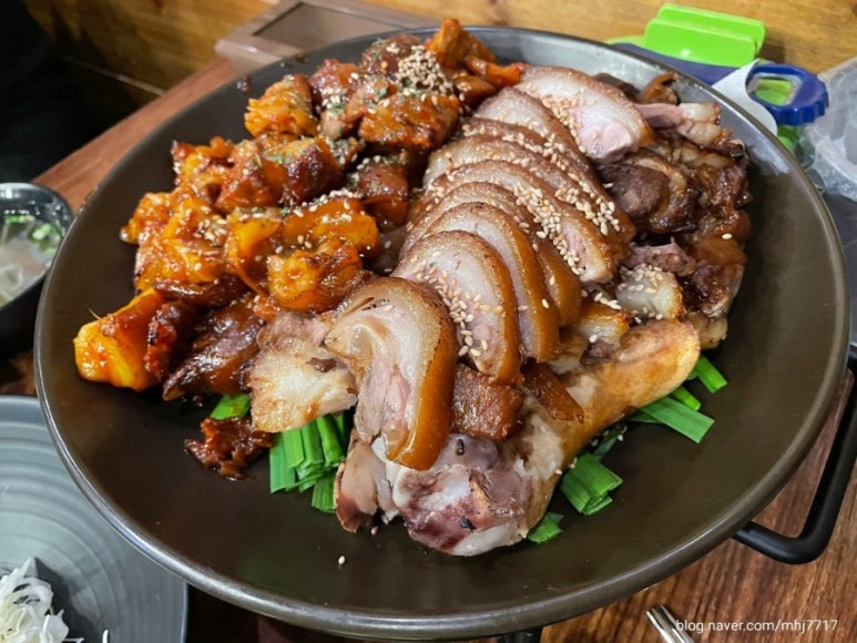 정가네화덕구이족발 이미지