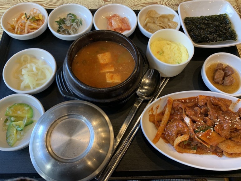 청담골 반상 이미지