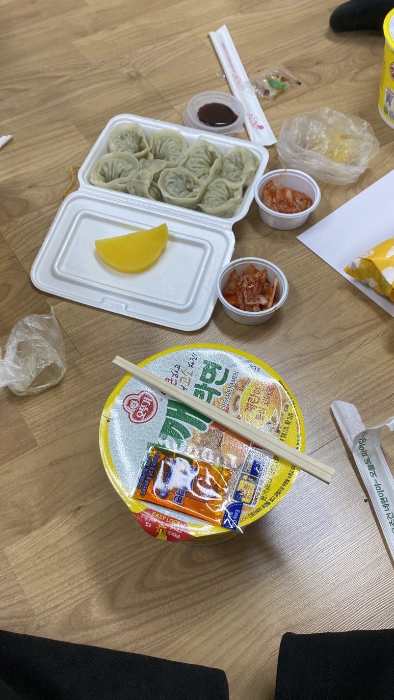 홍쓰김밥 이미지
