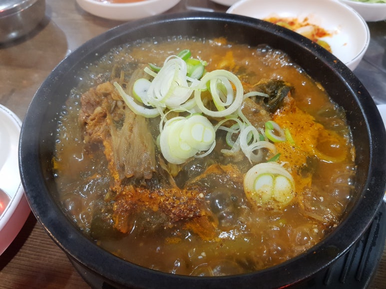 늘봄뼈해장국 이미지