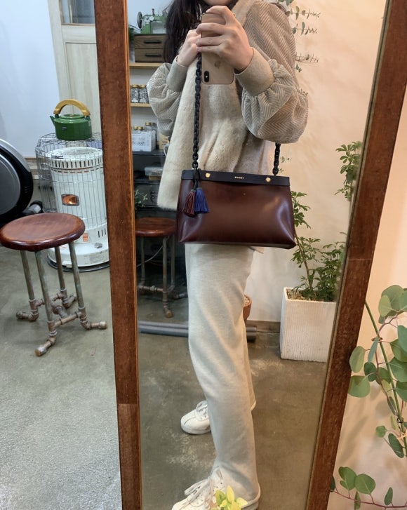 아쉬에르 이미지