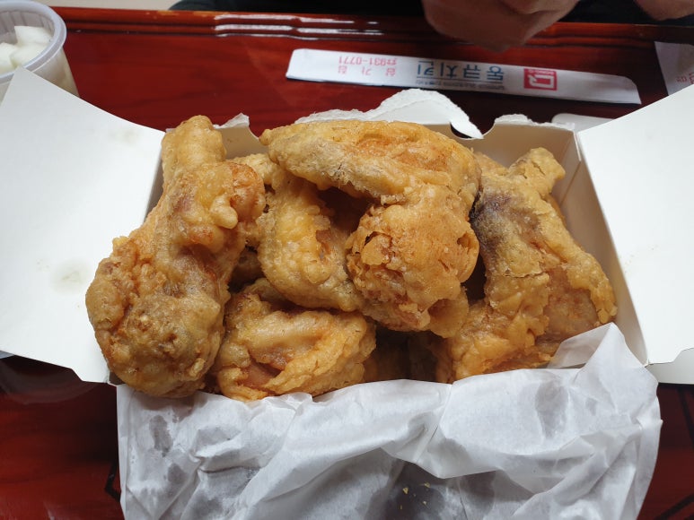동큐치킨 이미지