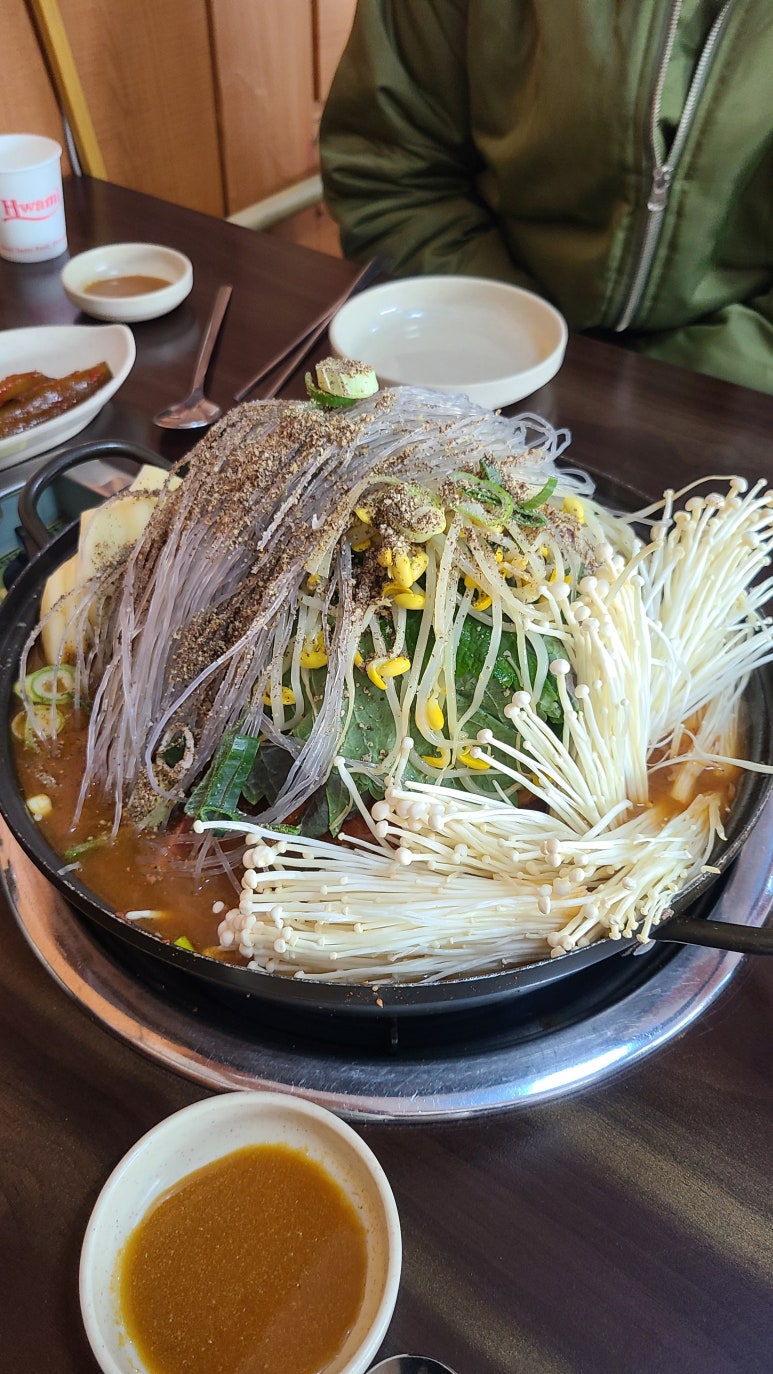 노걸대뼈다귀감자탕 이미지