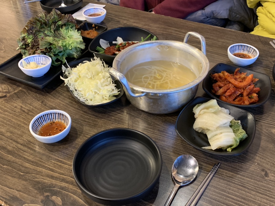 아씨네족발 이미지