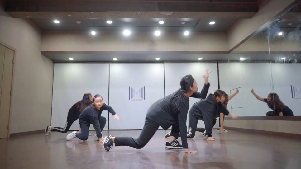 보미엔터 이미지