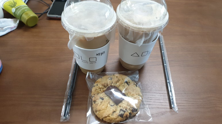 세모네모살롱카페 이미지