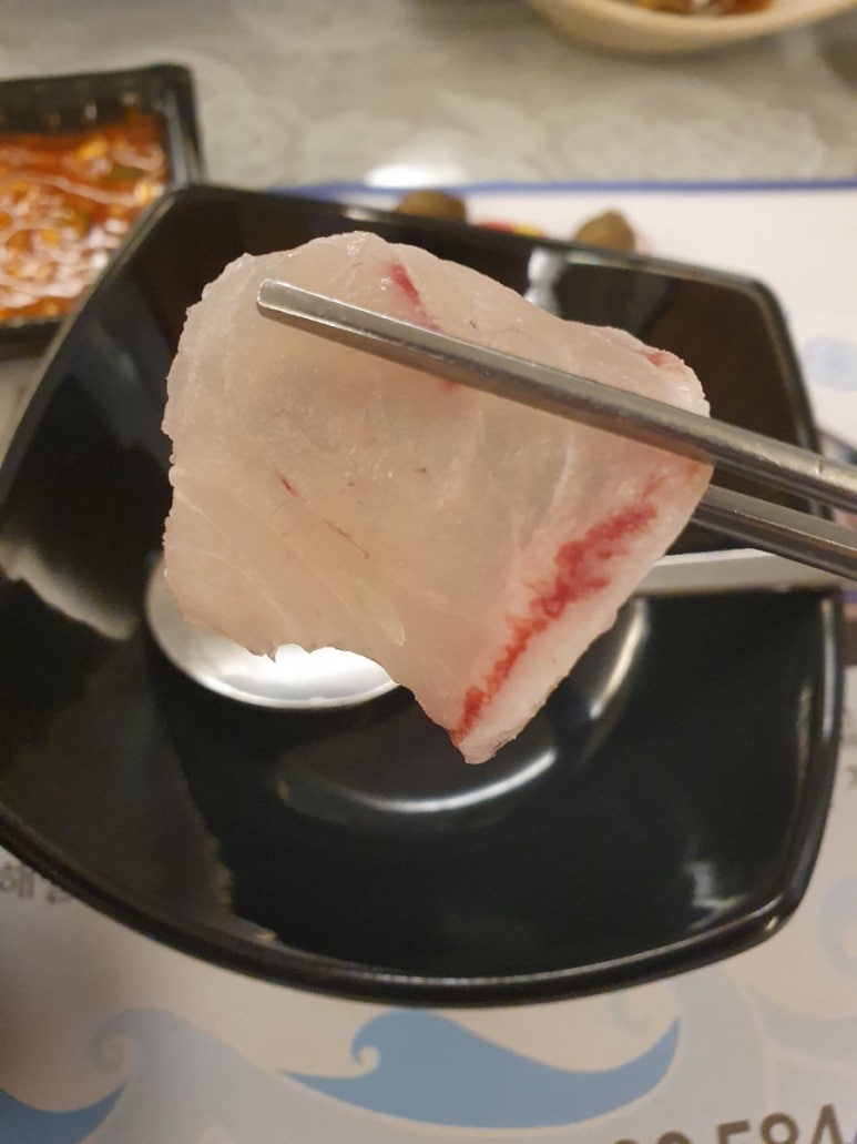 자갈치횟집 이미지