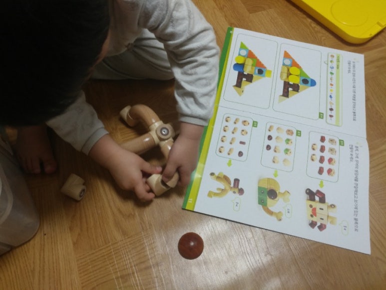 크리에이티브문어 이미지