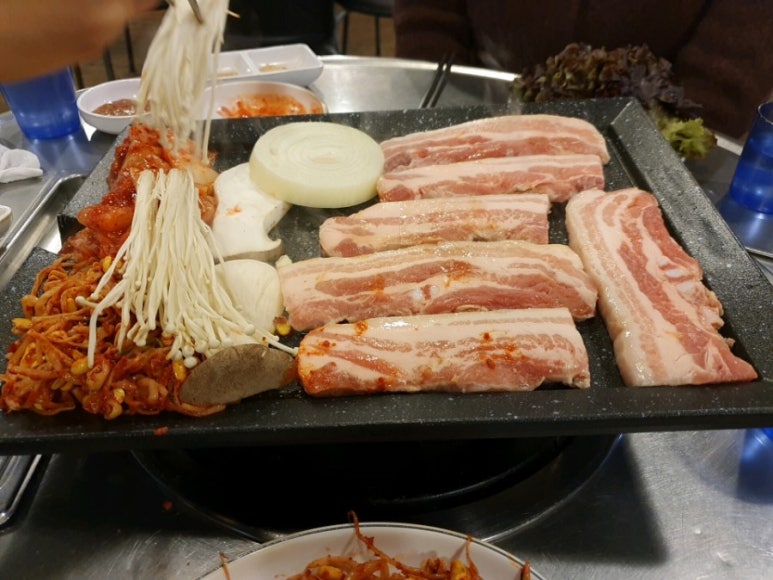 퇘랑숯돌생고기 이미지