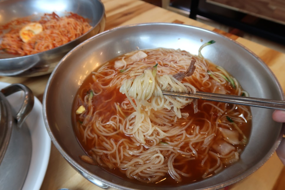 오직밀면 이미지