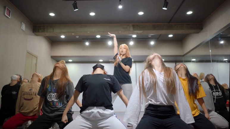 보미엔터 이미지