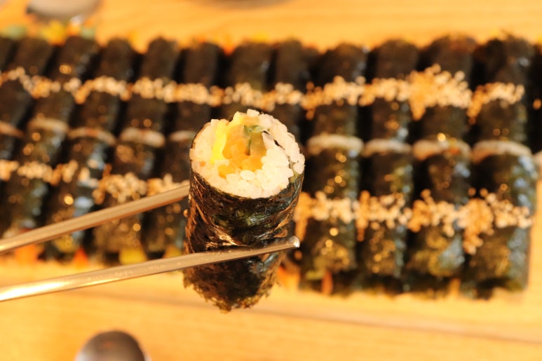 꼬마김밥콤마 이미지