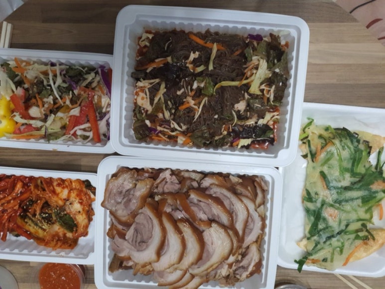 정통왕족발 이미지
