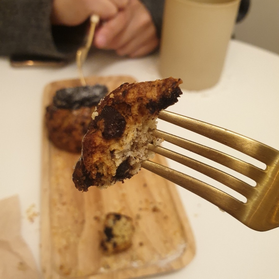카페네롤리 이미지