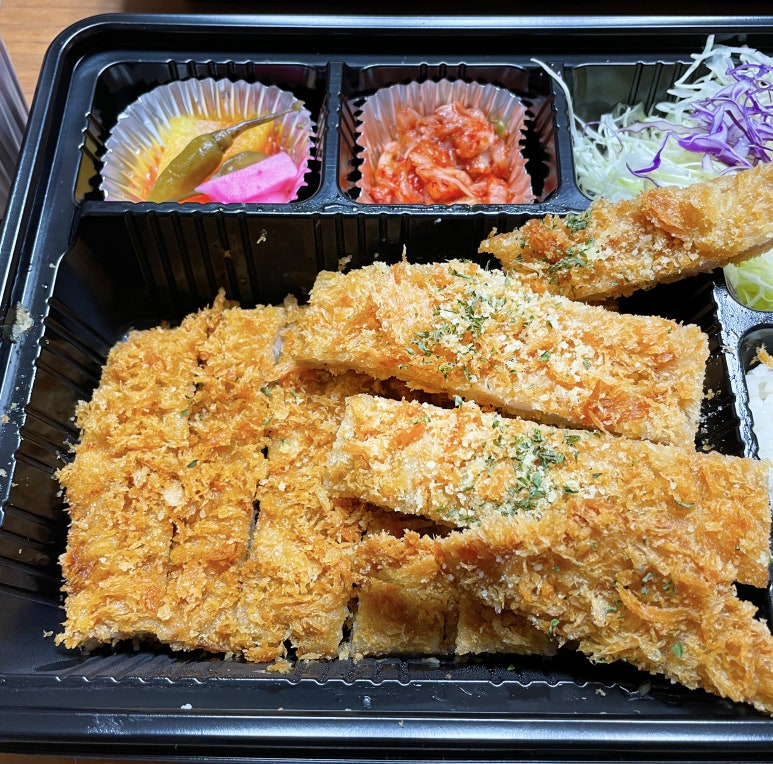 황금돈까스 이미지