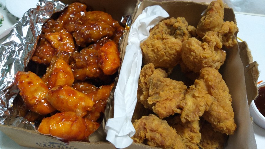 맥시두마리치킨 이미지