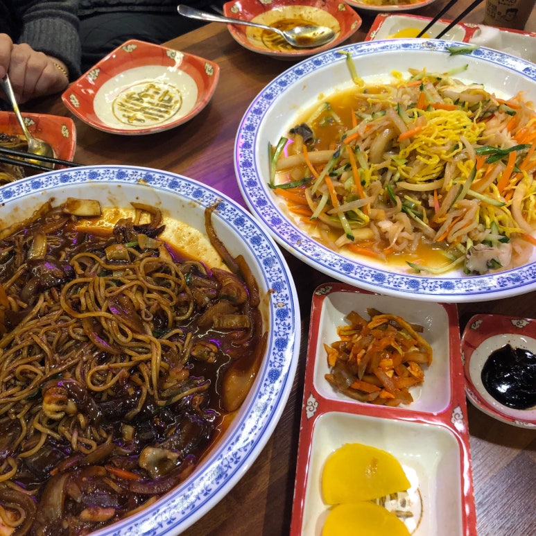 율하반점 이미지
