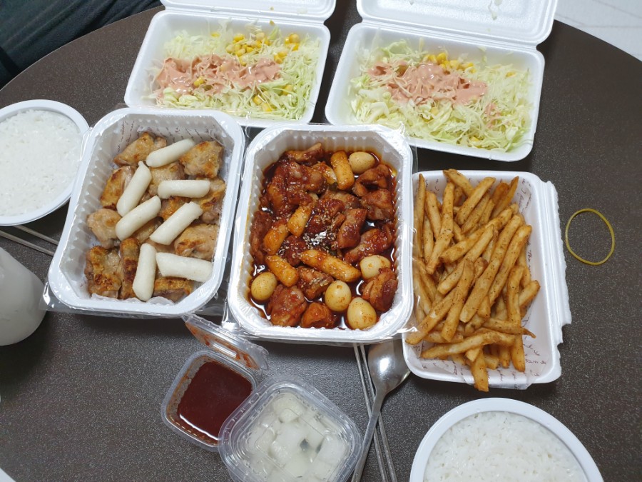 타고난숯불치킨 이미지
