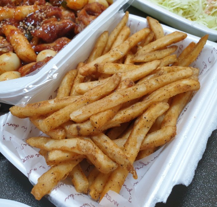 타고난숯불치킨 이미지