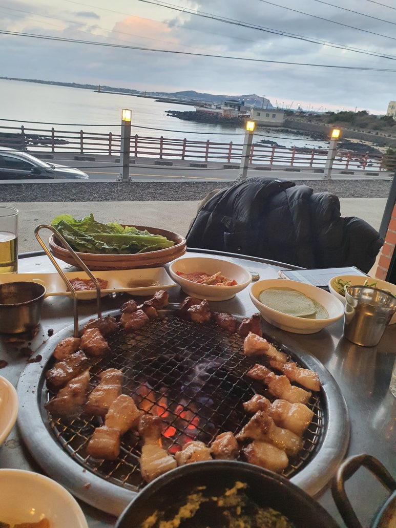 제주돼지연탄구이 이미지