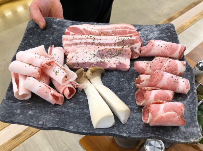 고인돌돌판구이 이미지