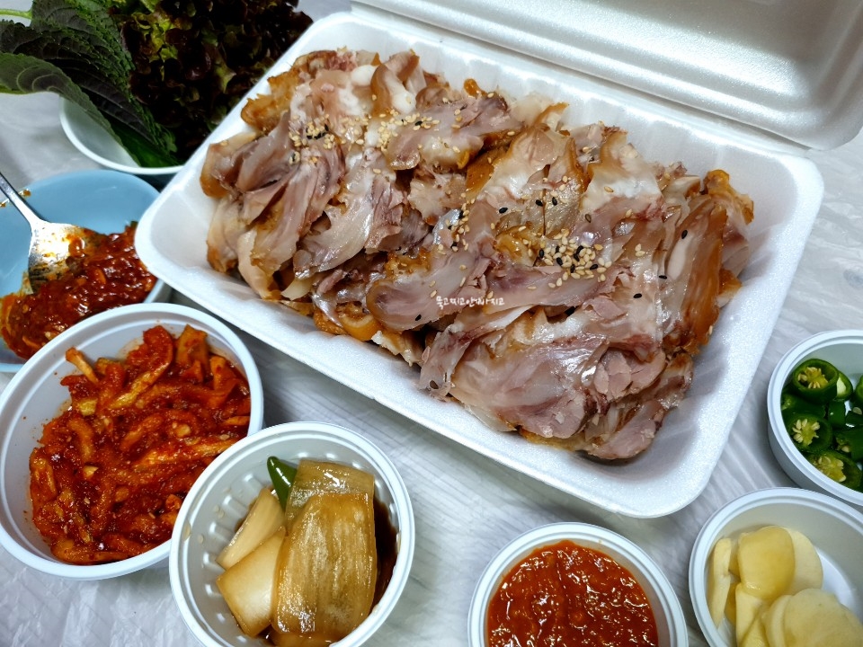 진성닭갈비.신라찜닭.김형우족발 이미지