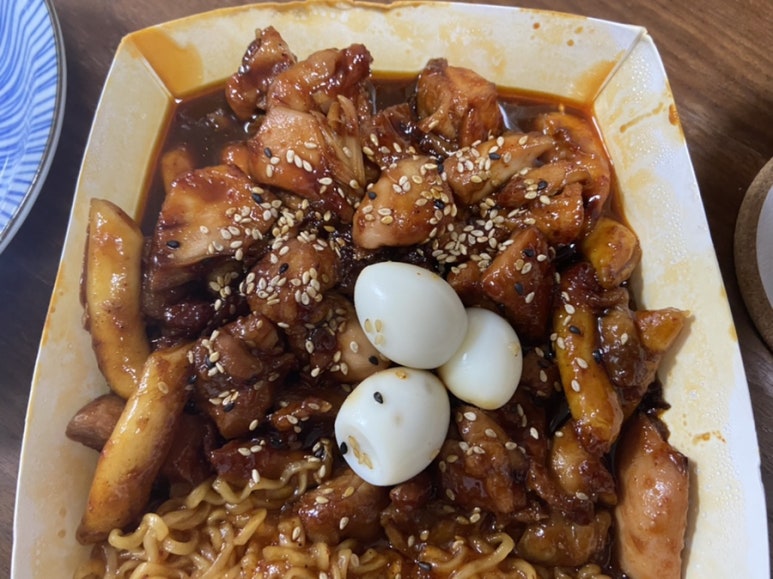 꼬꼬아찌고대점 이미지