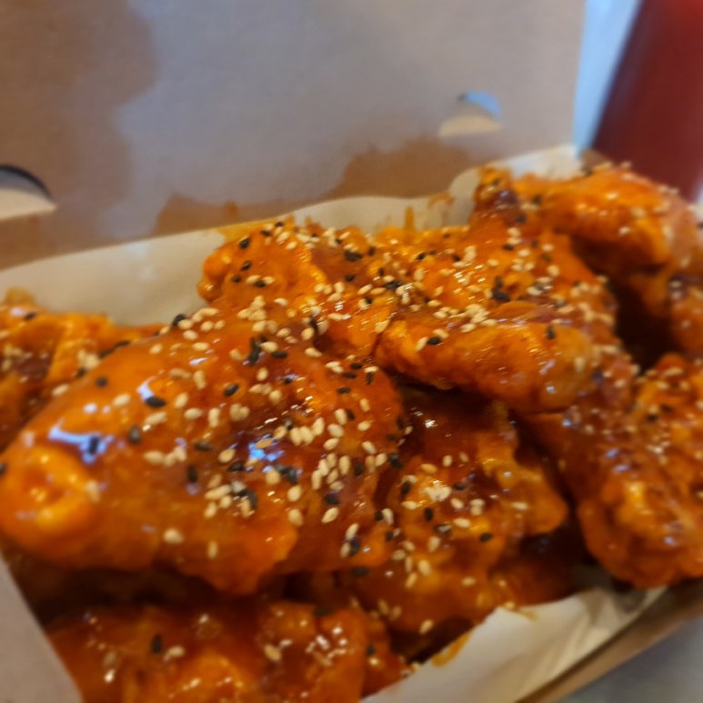 하림생닭통닭 이미지