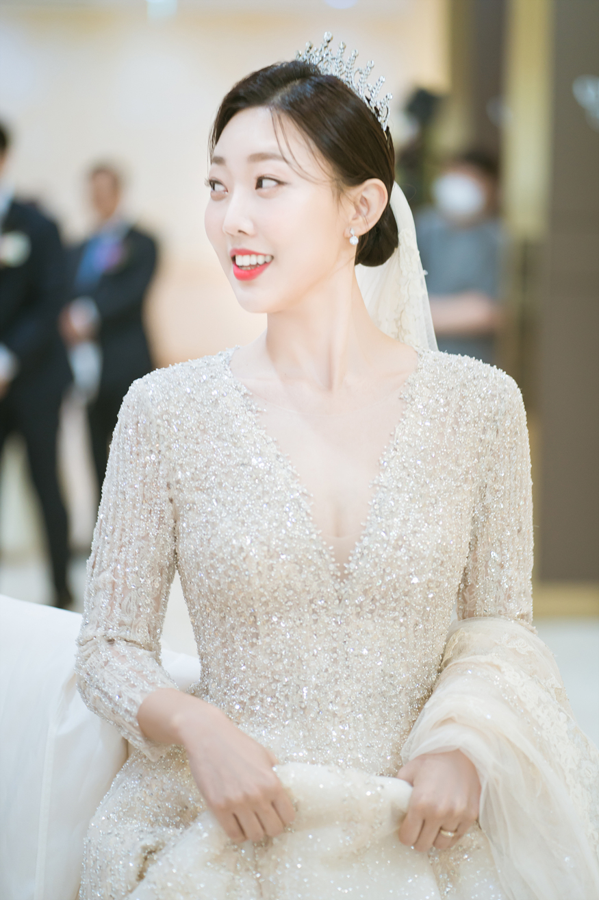 아델리아 헤어 이미지
