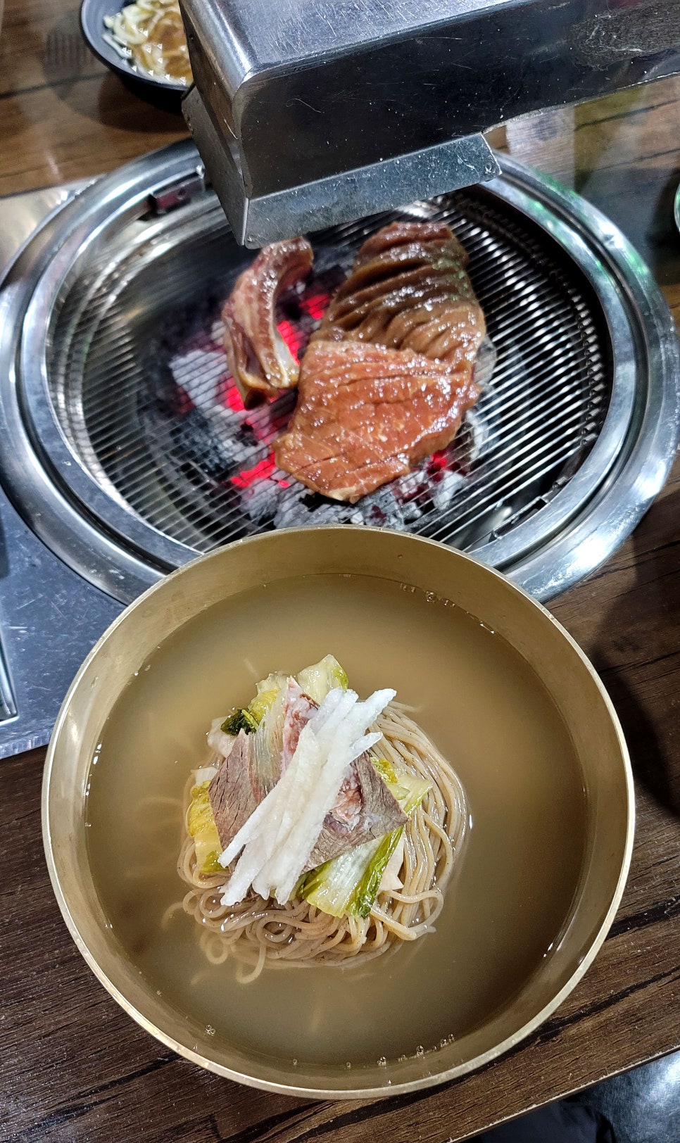 평양냉면 이미지