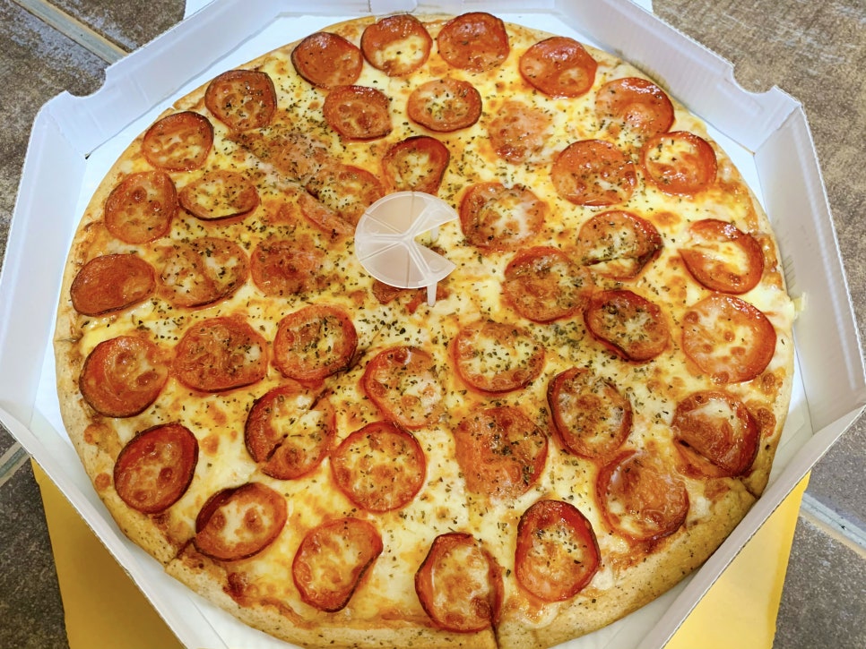 치즈인피자 이미지
