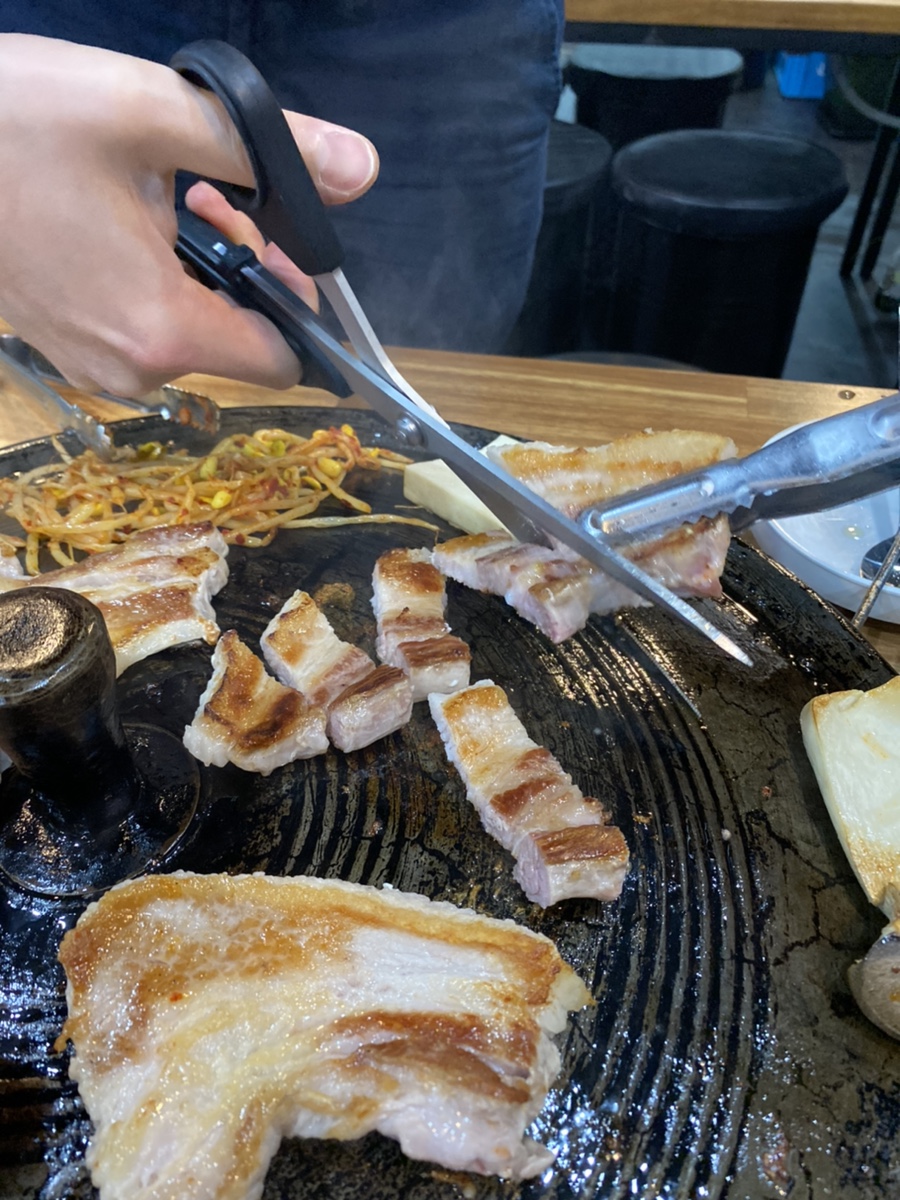빨리와솥뚜껑삼겹살 이미지