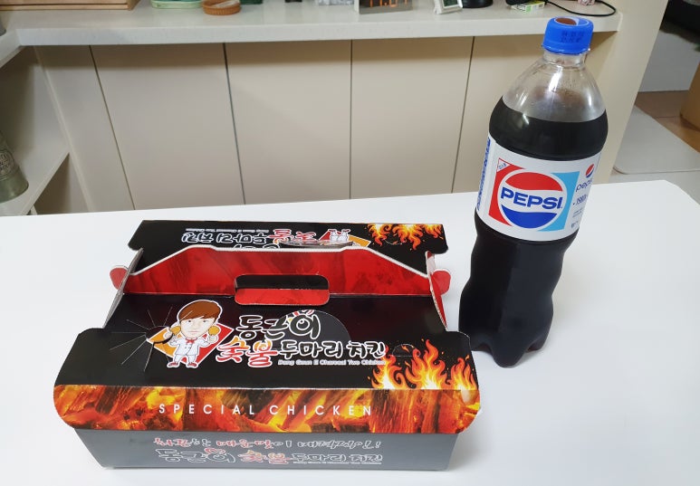 동근이숯불두마리치킨 이미지