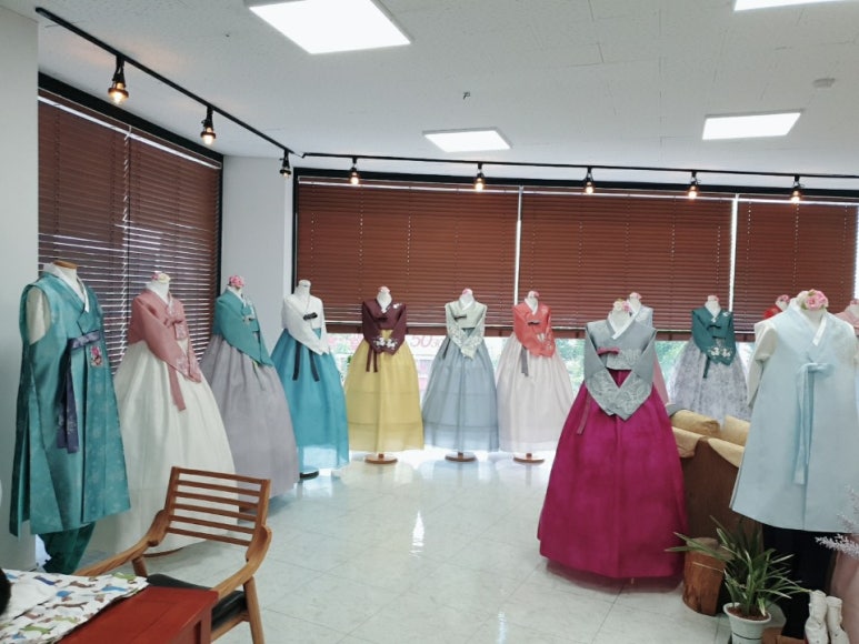 오월애한복서문 이미지