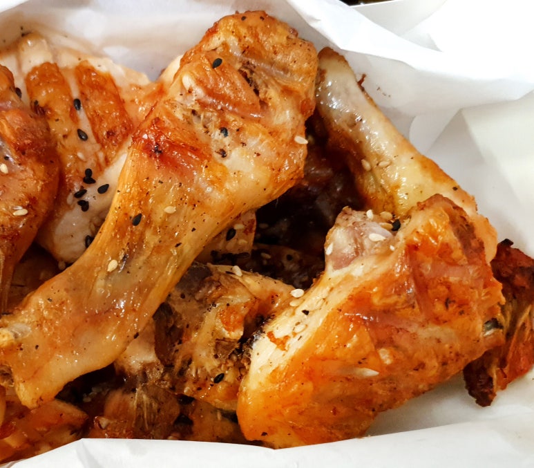 동근이숯불두마리치킨 이미지