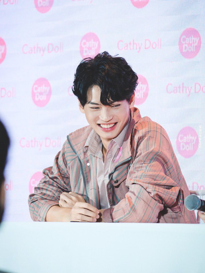 윈 카페 이미지